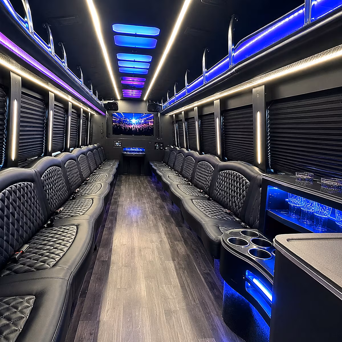 Rent a Bus to Detroit Metropolitan Airport