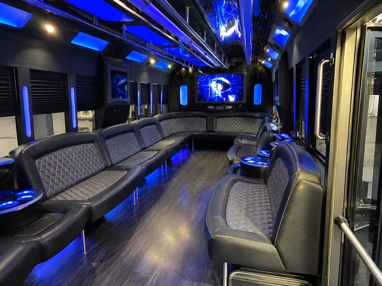 Chicago Winery Tour & Pub Crawl Transportation